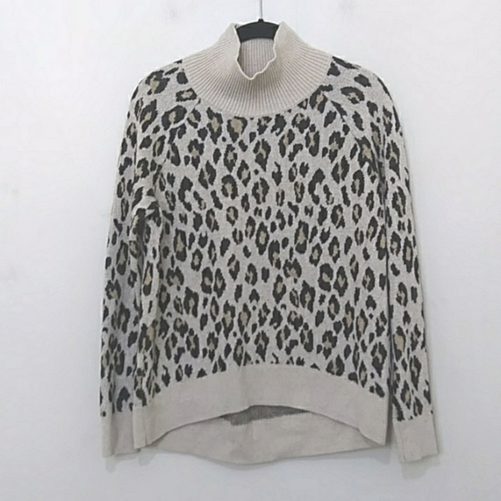 Ann Taylor Loft size small leopard print wool blend funnel neck sweater